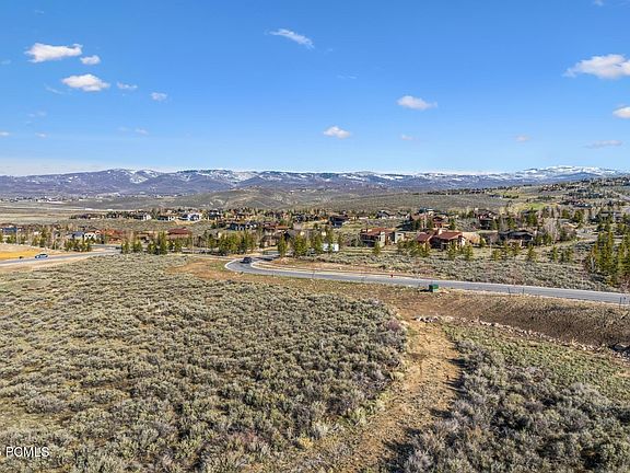 5th image of 2987 Hills Ridge Rd