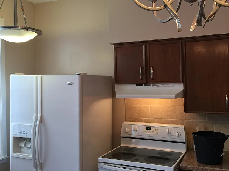 615 Mohawk St — Photo 19