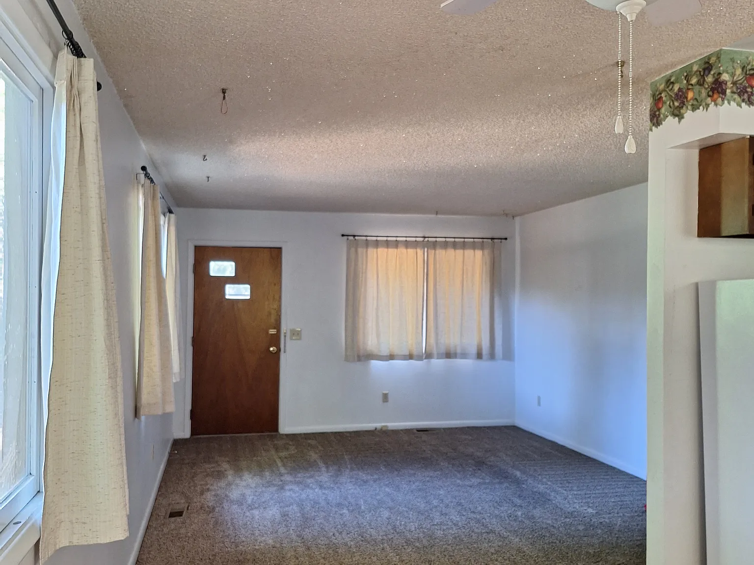 2 bed, 800 sqft, $1,175 — Photo 1