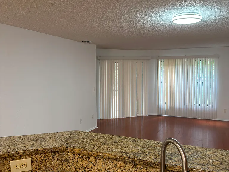 7405 Sugar Bend Dr #7405 — Photo 8