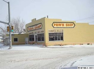 304 E Cedar St, Rawlins, WY 82301