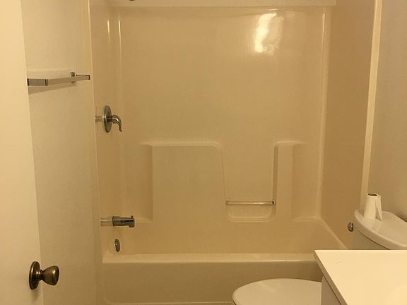 5th image of 282 Meadowood Ln