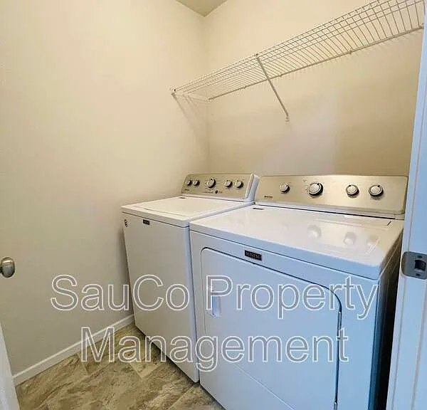 16390 NW Ernst St — Photo 16