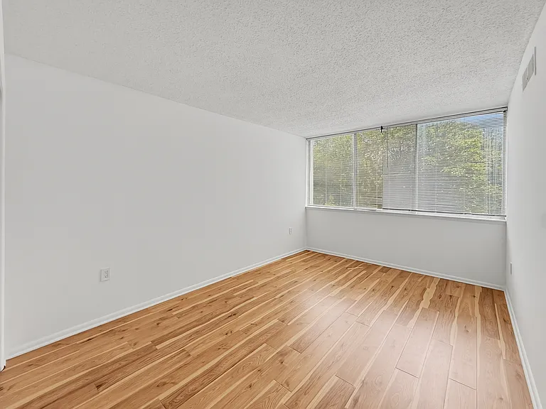 1822 Metzerott Rd #A4 — Photo 15