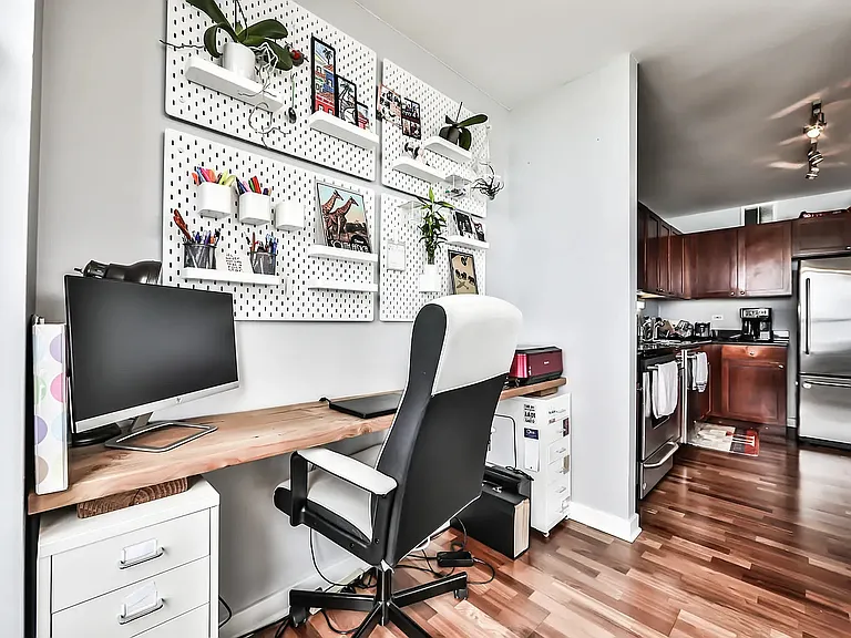 655 W Irving Park Rd #3810 — Photo 15