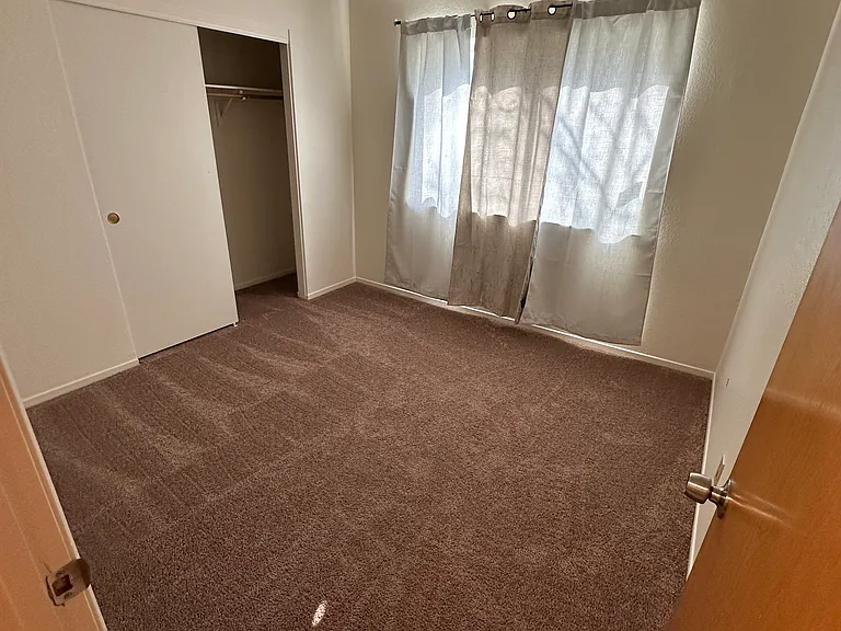 16715 Vasquez Ave — Photo 9