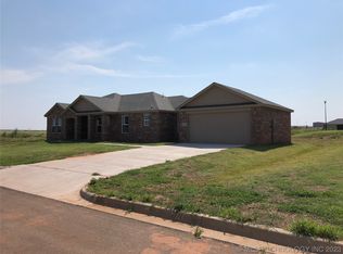1808 Ritz St, Clinton, OK 73601