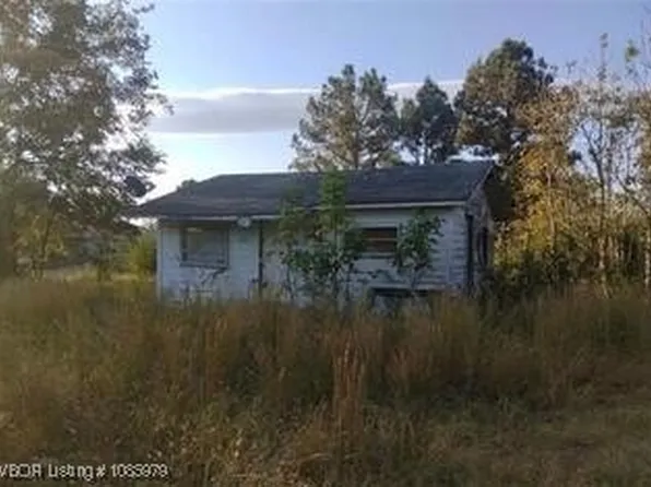 15913 Barton St, Cameron, OK 74932