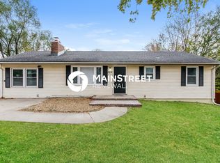 302 Clearview Dr, Pleasant Hill, MO 64080