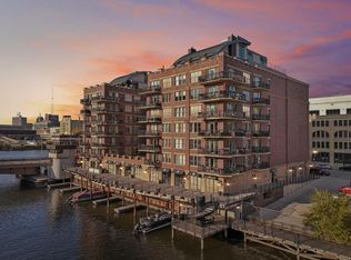 102 N Water St UNIT 701, Milwaukee, WI