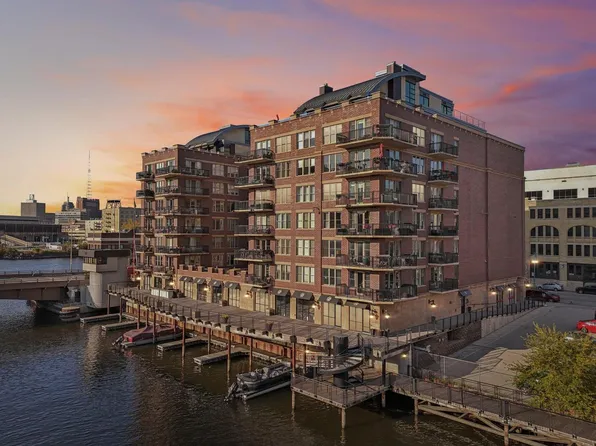 102 North Water STREET #701, Milwaukee, WI 53202