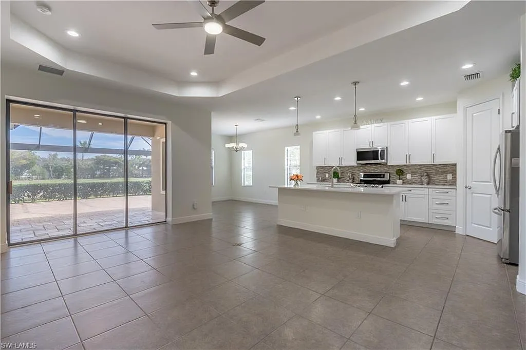 3 bed, 2.5 bath, 2227 sqft, $3,500 — Photo 3