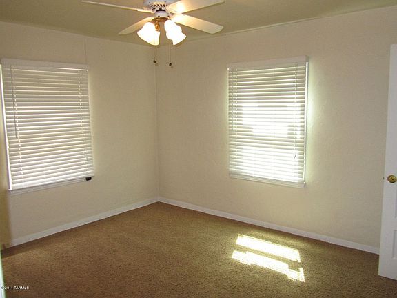 4th image of 2809 E Linden St