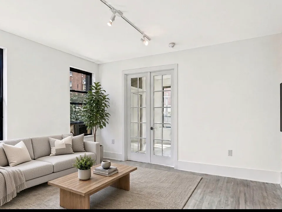 160 Wadsworth Ave #207