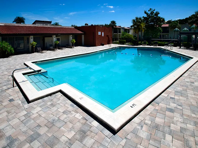 Three Fountains Apartments — Photo 25