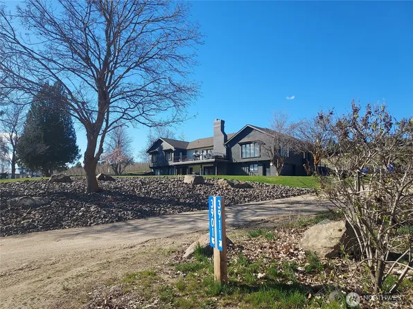 3901 10th Street SE, East Wenatchee, WA 98802