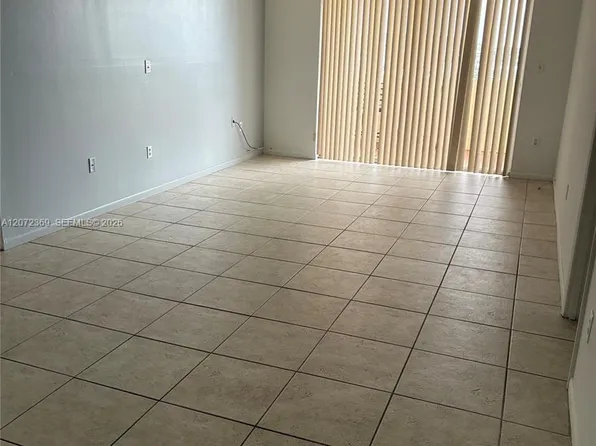 4675 W 18th Ct APT 904, Hialeah, FL 33012