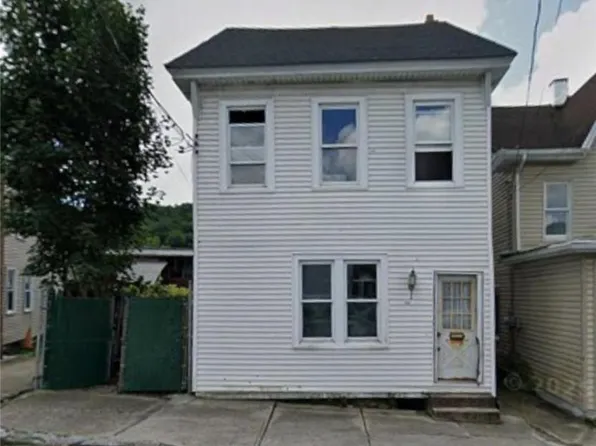 310 W Ridge St, Lansford, PA 18232