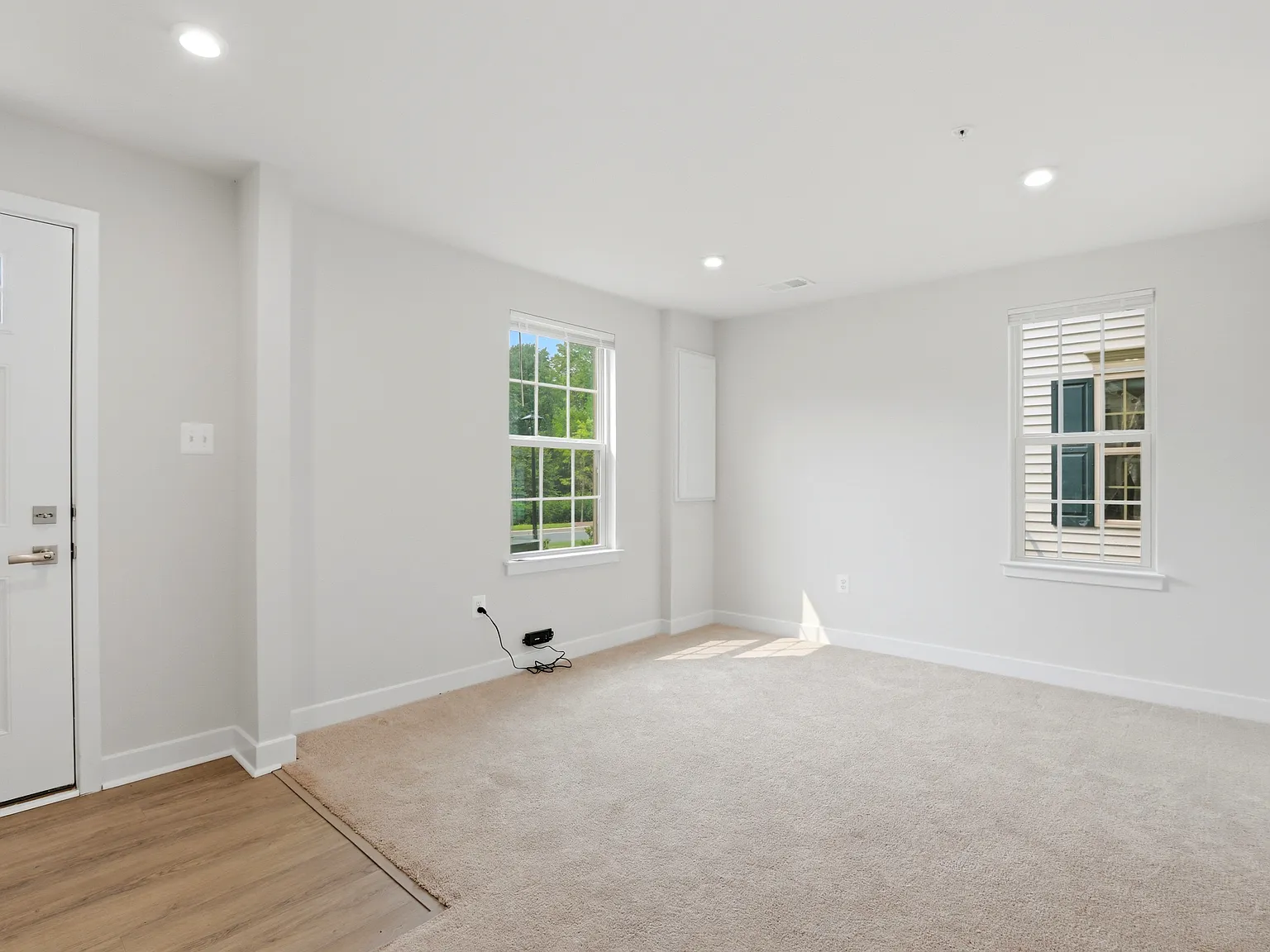 3 bed, 1800 sqft, $3,199 — Photo 4