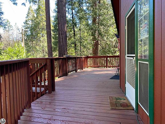 3rd image of 22340 N Tuolumne Rd