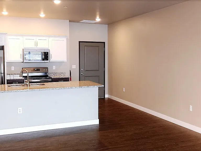 1725 Caleb Court — Photo 7