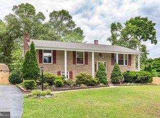 1578 Long Point Rd, Pasadena, MD 21122