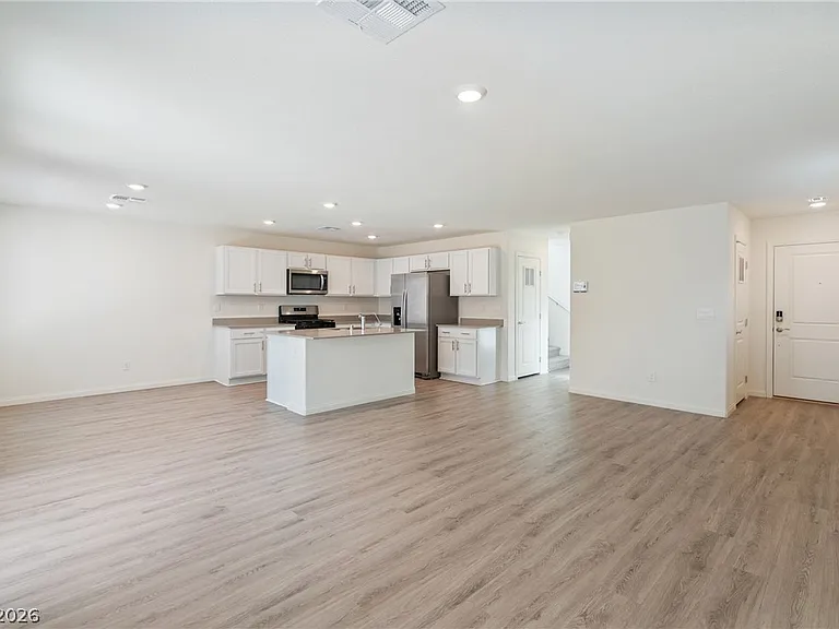 3366 La Cura Ave — Photo 3