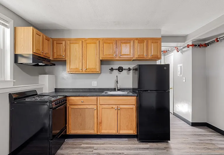 Riverview Apartments — Photo 2