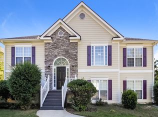 33 Clearview Dr, Cartersville, GA 30121