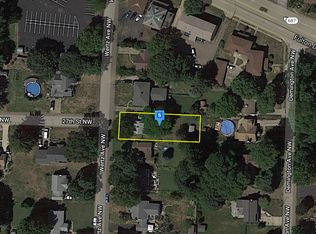 2634 Wertz Ave NW, Canton, OH 44708