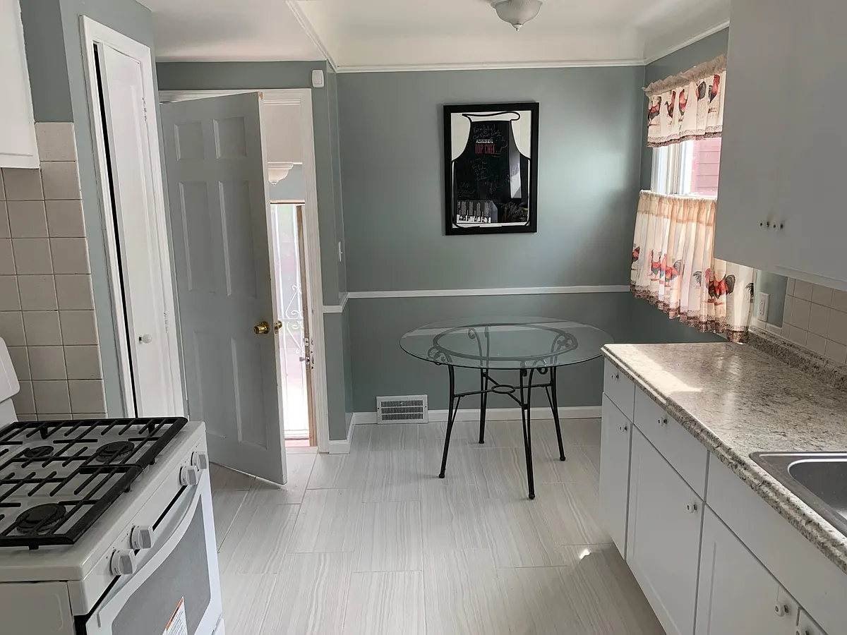 Kitchen - Eastway Rd