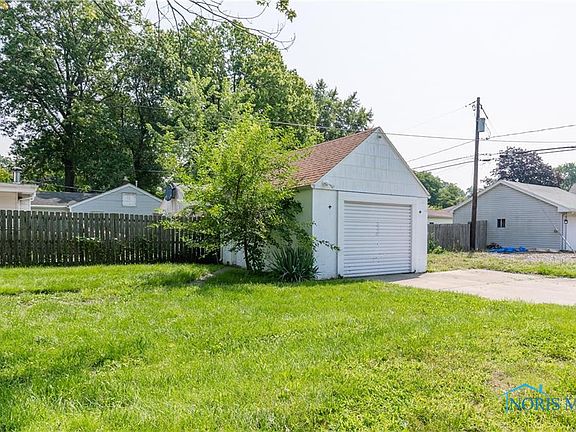 5th image of 3145 Brock Dr
