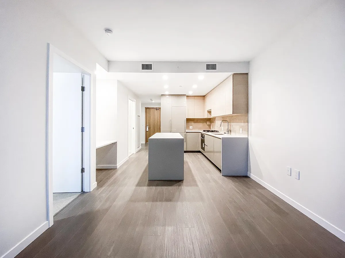 Building Photo - 4168 Lougheed Hwy #3703