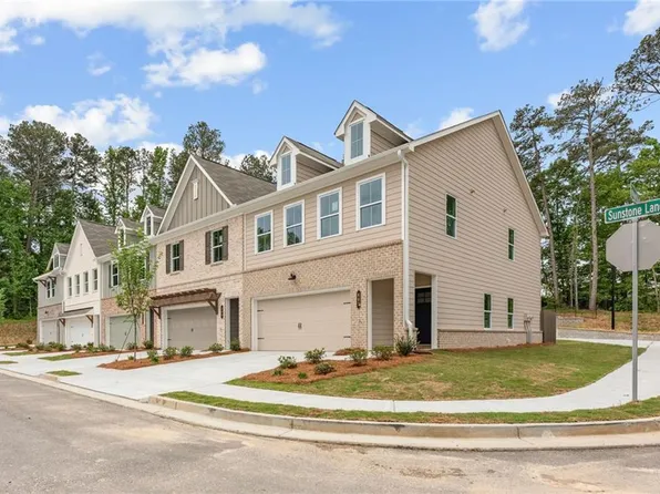 667 Sunstone Ln, Lawrenceville, GA 30043