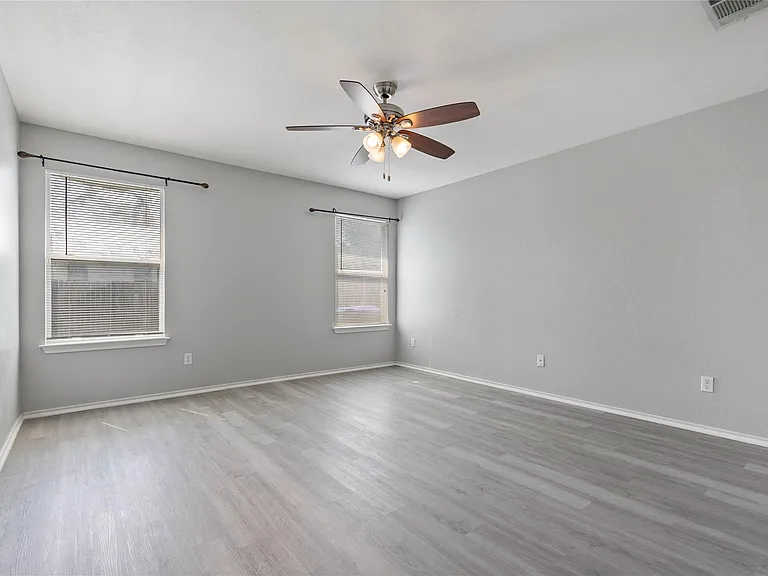13413 Constellation Dr — Photo 9