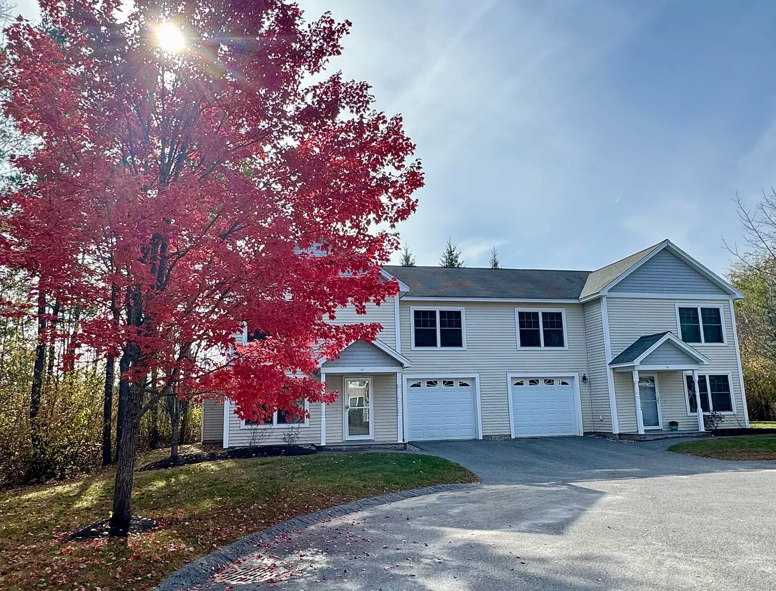 3 bed, 2.5 bath, 1930 sqft, $4,000 — Photo 3