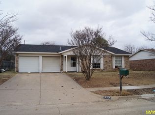 217 Hudson Ave, Crowley, TX 76036
