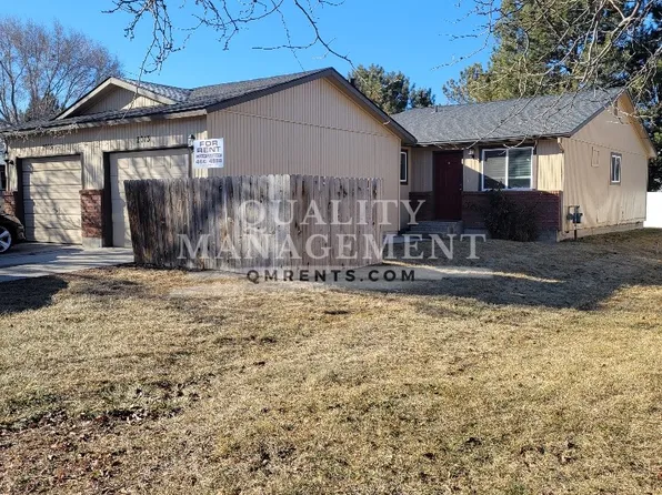 2013 S Locust St, Nampa, ID 83686
