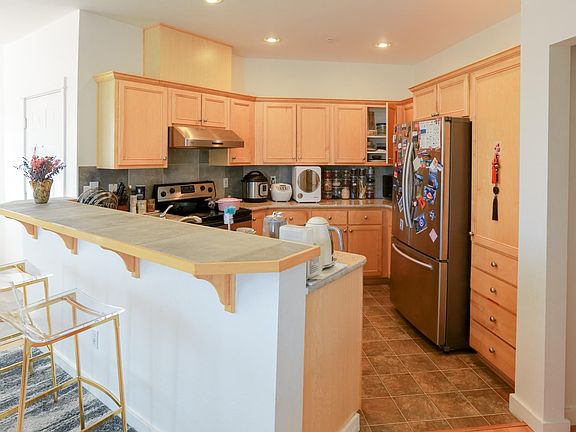 Open kitchen space