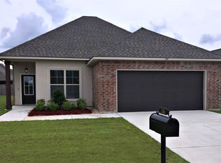 138 Magnolia Bluff Dr, Gray, LA 70359