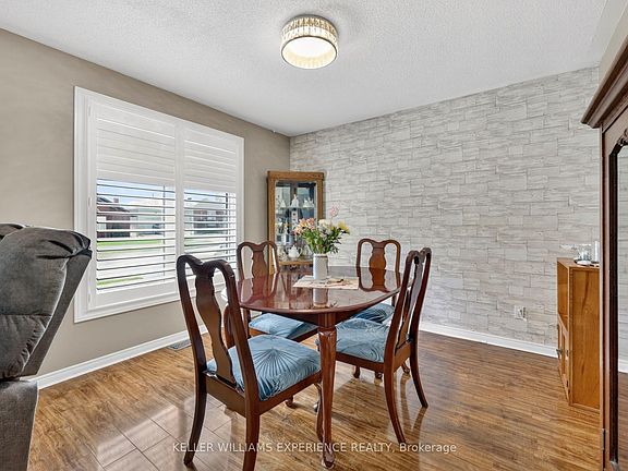 5th image of 645 Bayview Dr