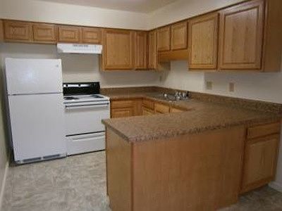 1st image of 373 Woodland Ave