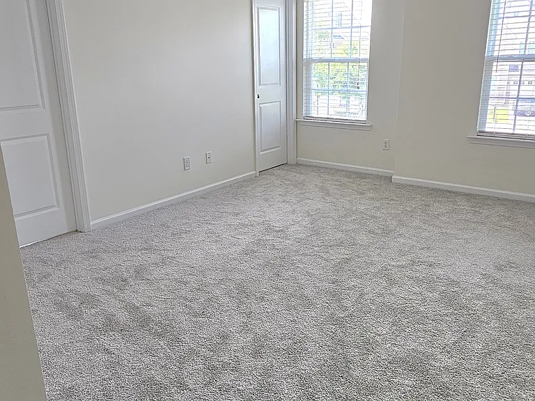 401 Bear Tree Ct — Photo 4