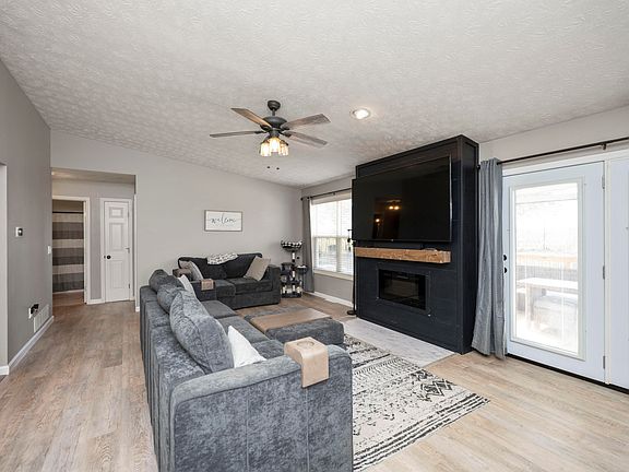 5th image of 1019 Countryside Dr
