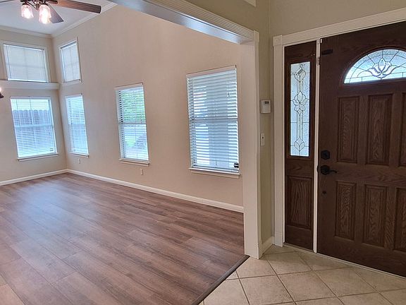 4th image of 784 Arabian Cir