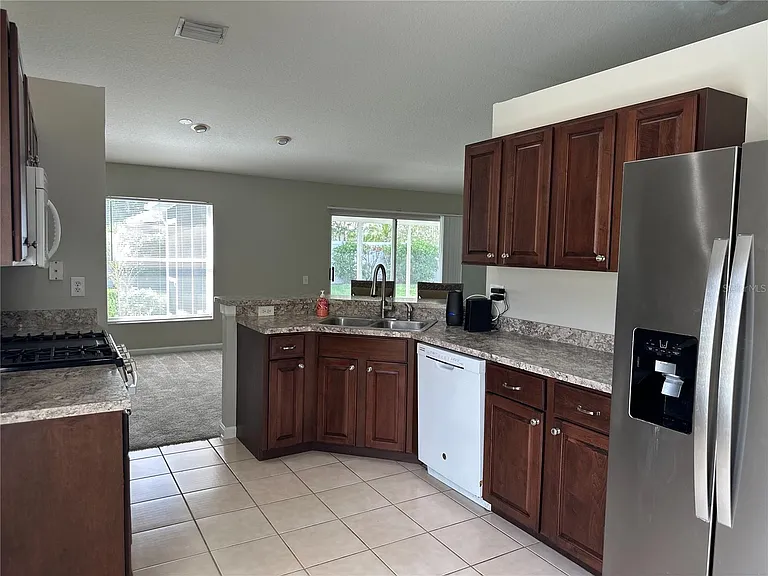 30747 Burleigh Dr — Photo 7