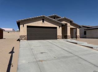 1561 N Quintero Ave, San Luis, AZ 85336