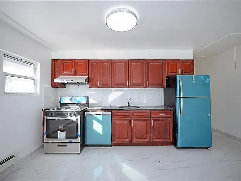 Building Photo - 117 Winham Ave #2