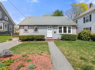 29 Hillcrest Ave, Brockton, MA 02301
