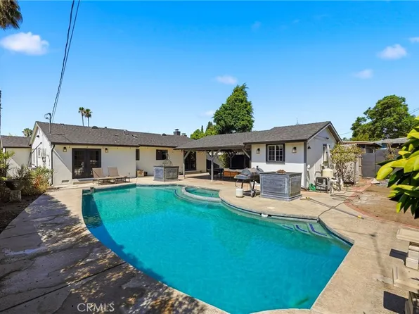 9930 Wealtha Ave, Sun Valley, CA 91352